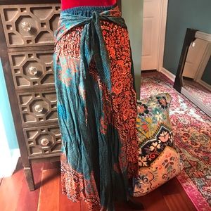 Maxi skirt